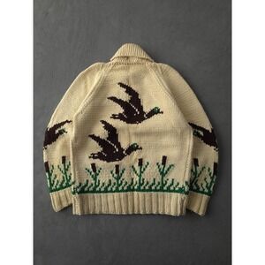 Vintage 1960s Duck Wool Mary Maxim Curling Cowichan Sweater Chunky Knit M